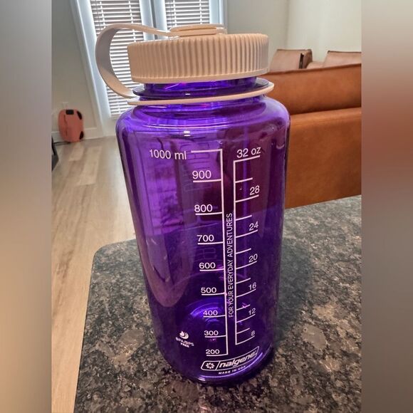 Eric Church Water bottle - Picture 2 of 3